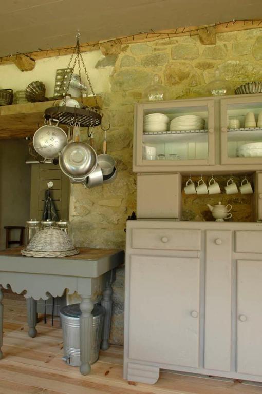La Maison Des Lamour Hotel Plelo Room photo